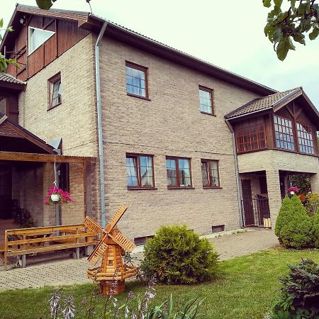 Urusel Guesthouse Таллин Экстерьер фото