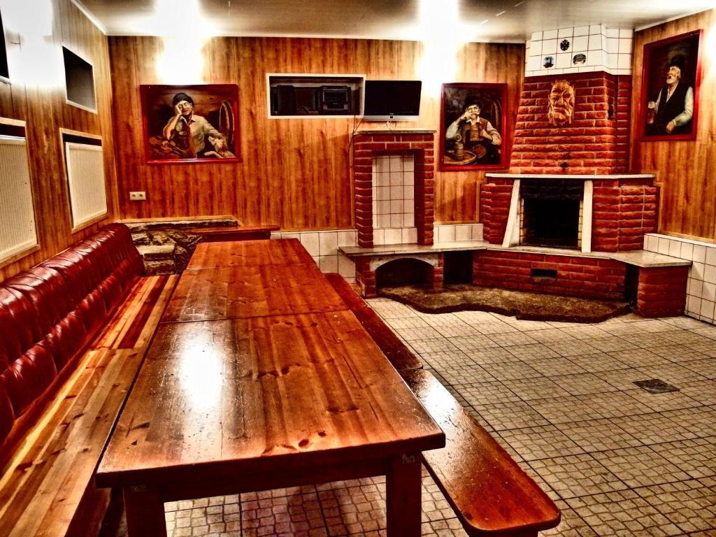 Urusel Guesthouse Таллин Экстерьер фото